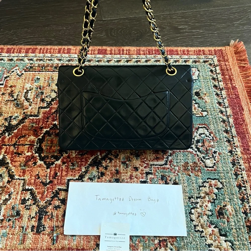 Chanel Classic Vintage Medium Double Flap Bag - Picture 4 of 11